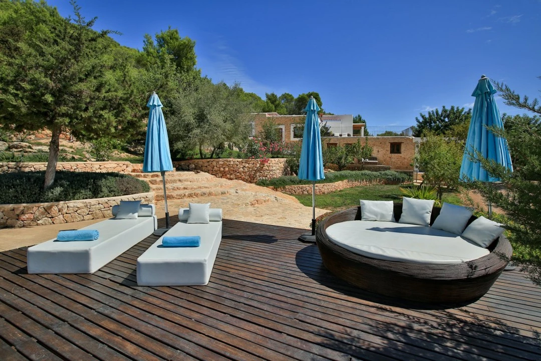 1681312783-Luxury real estate Ibiza to rent villa can Tifany spain property chill outside.webp